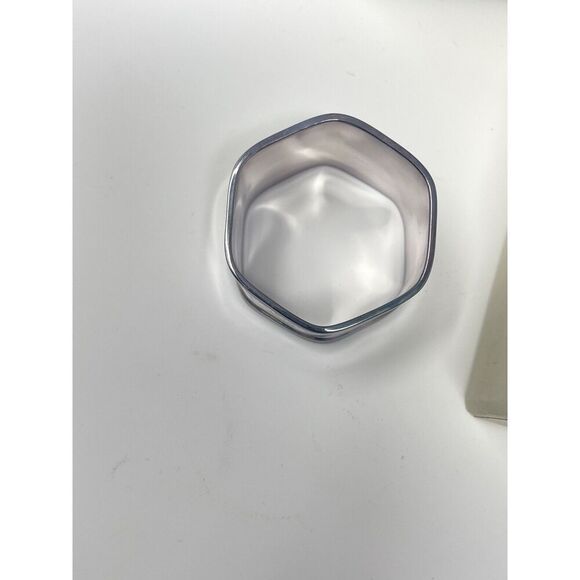 Williams Sonoma Crown Engraved Silver Plate Napkin Rings Hotel Boxed Set Of 4 - Picture 3 of 4